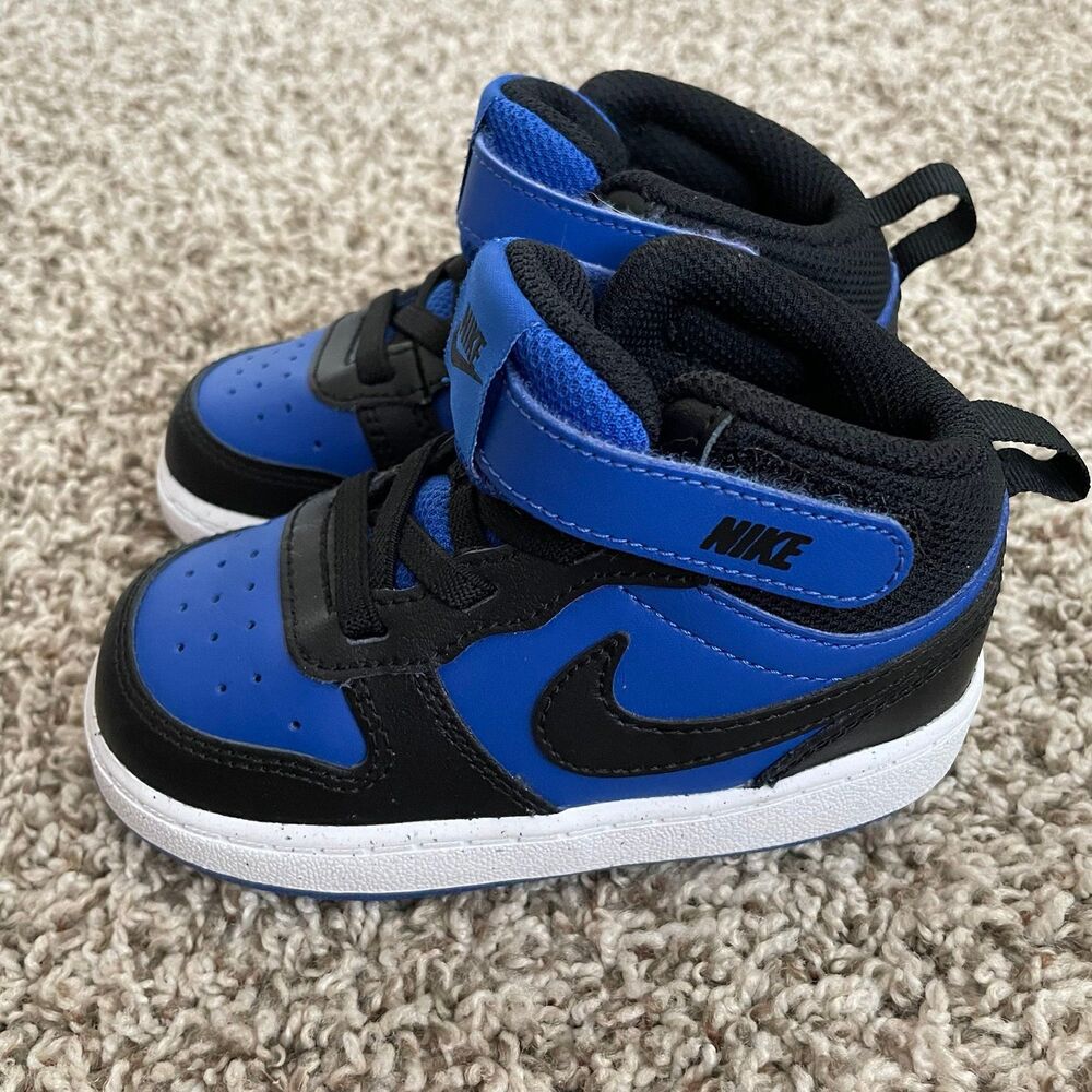 Size 7 / Toddler Boy Nike Sneakers - Picture 4 of 9